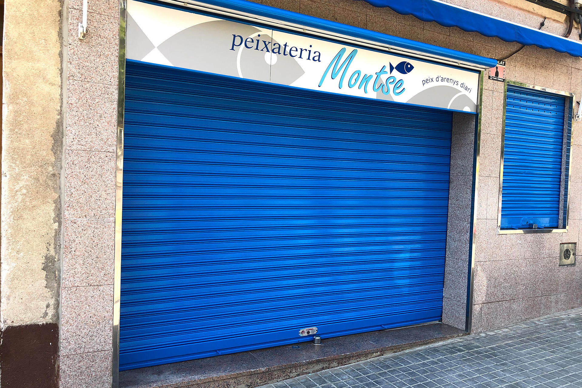 decapado y pintado persiana