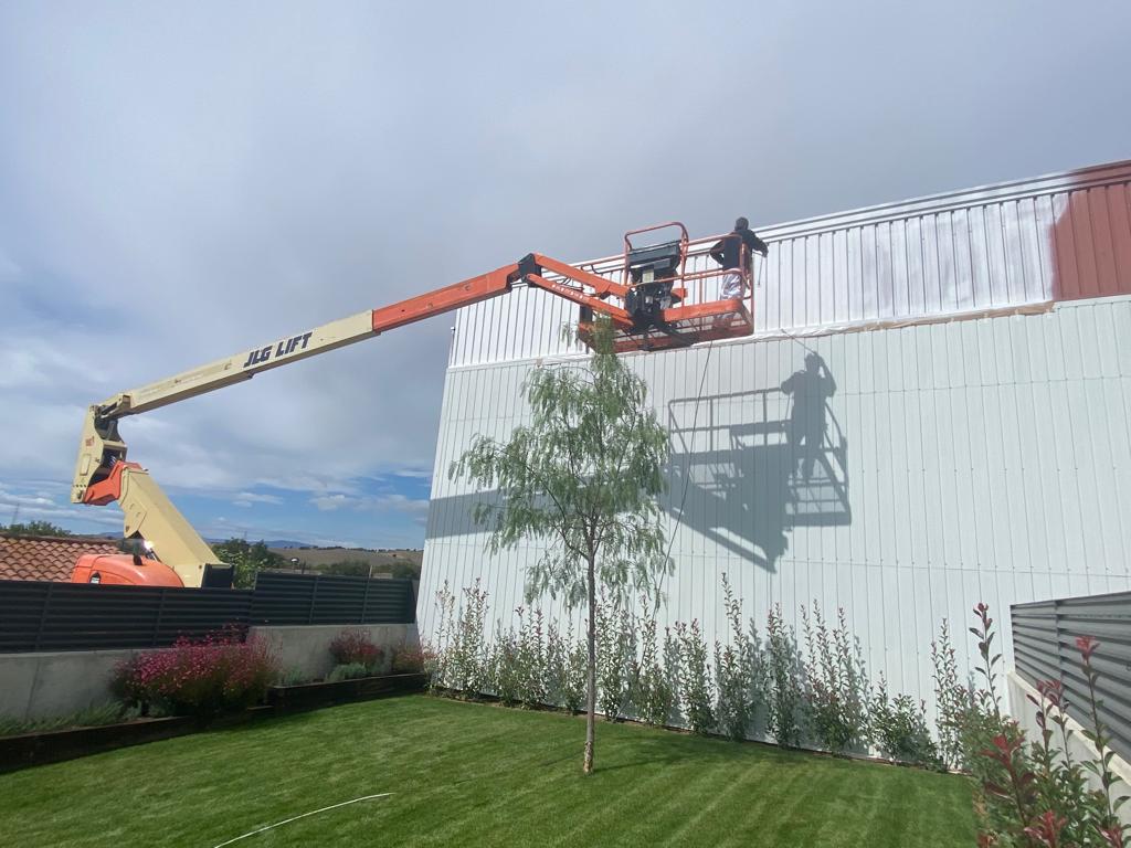 Pintado de planchas con airless