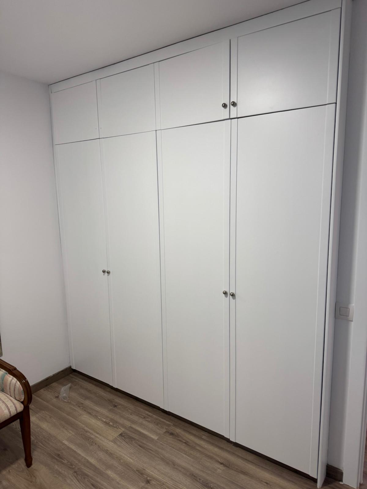 lacado profesional de puertas y armario | Pintura y Reformas en Mataró